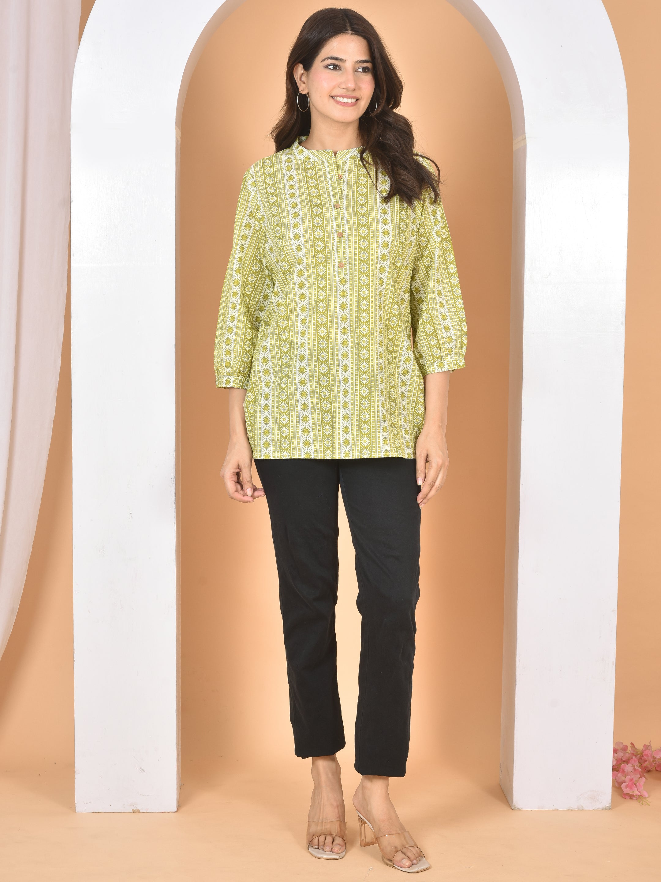 Women Olive Green Printed Top T-13