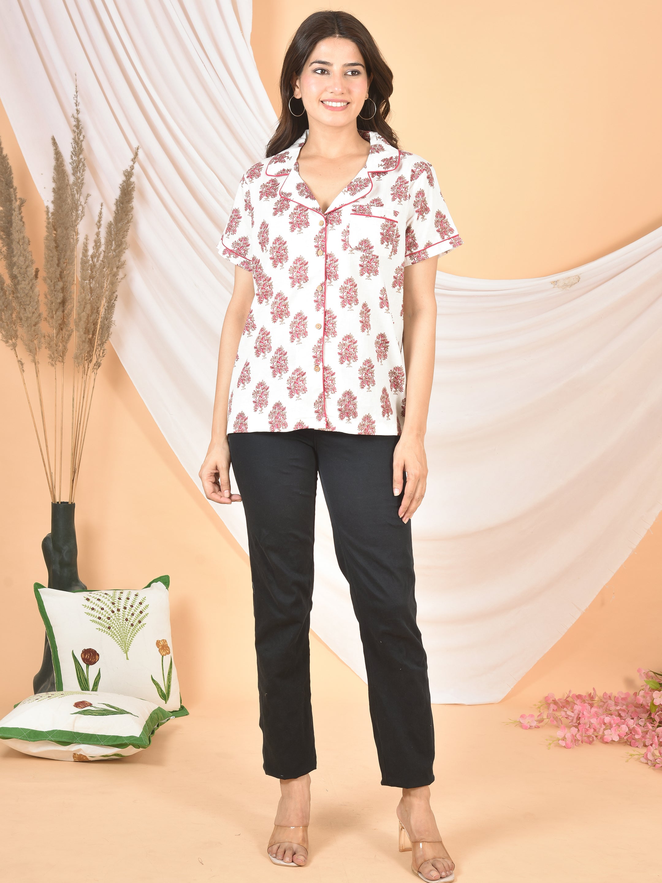 Women white pink printed Top T-08