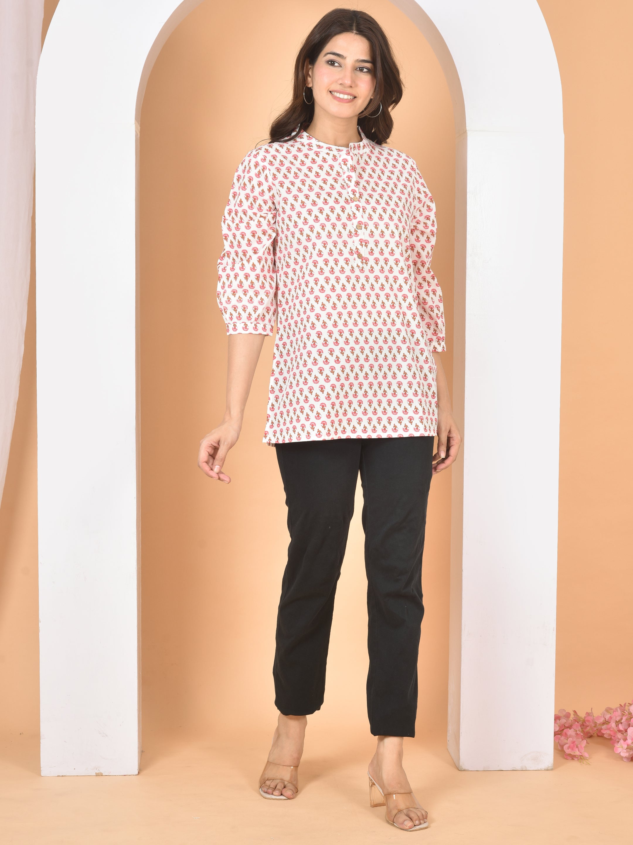 Women Light Pink Top T-10