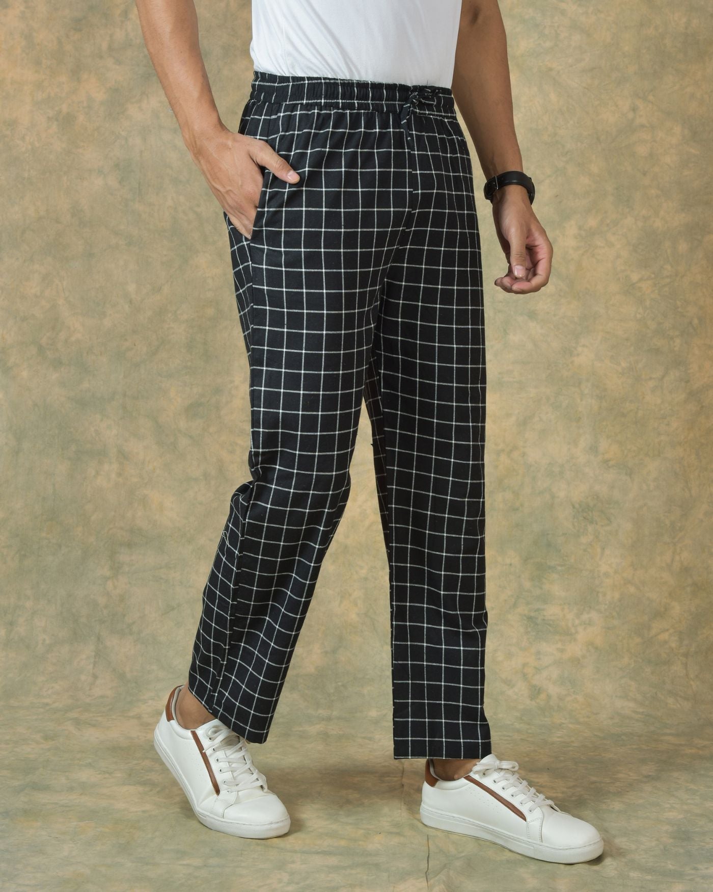 Black White Checks Cotton Handloom Men Pant