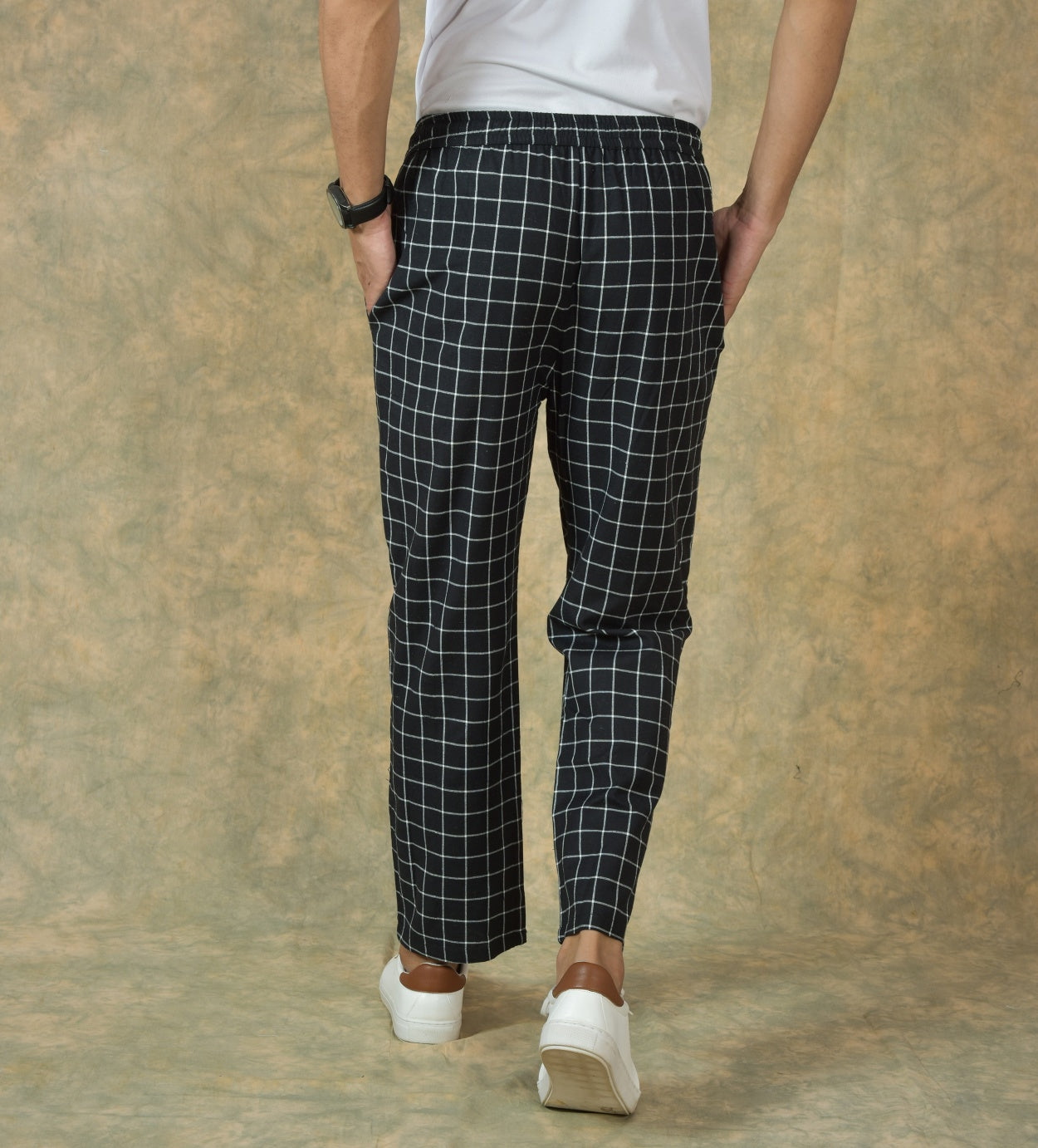 Black White Checks Cotton Handloom Men Pant
