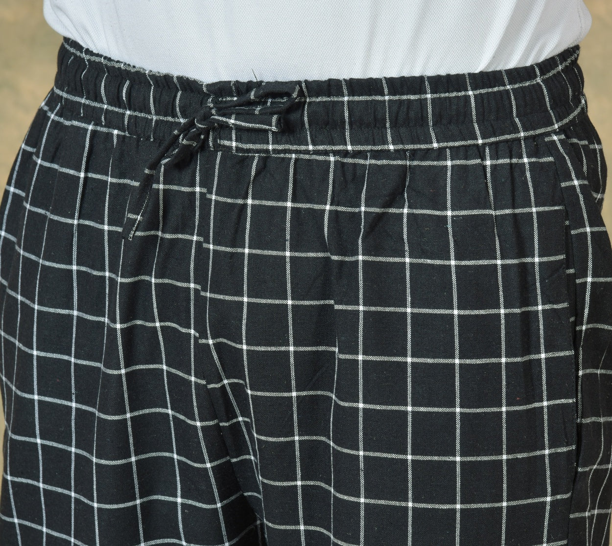 Black White Checks Cotton Handloom Men Pant