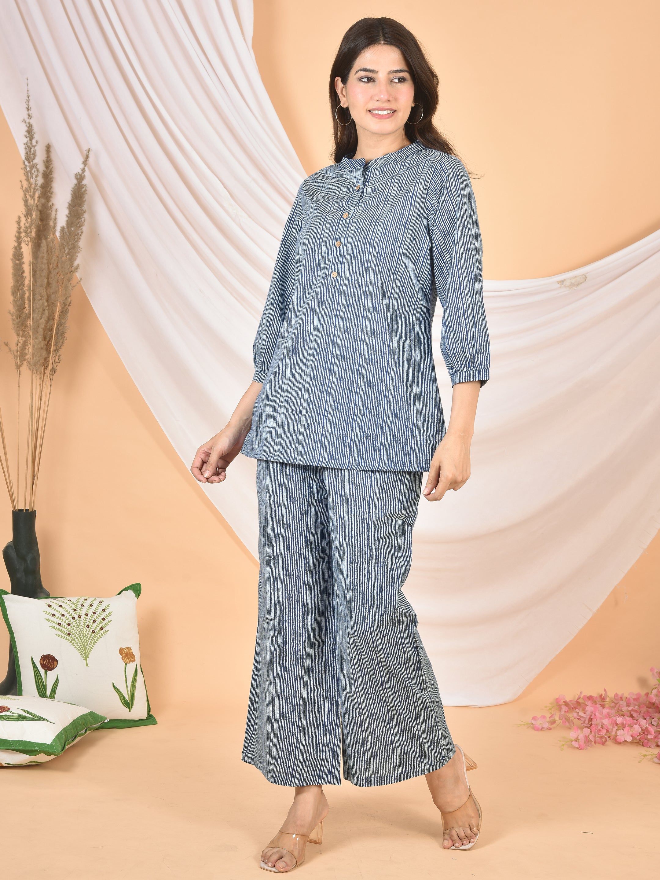 Women Blue White Lining cod set